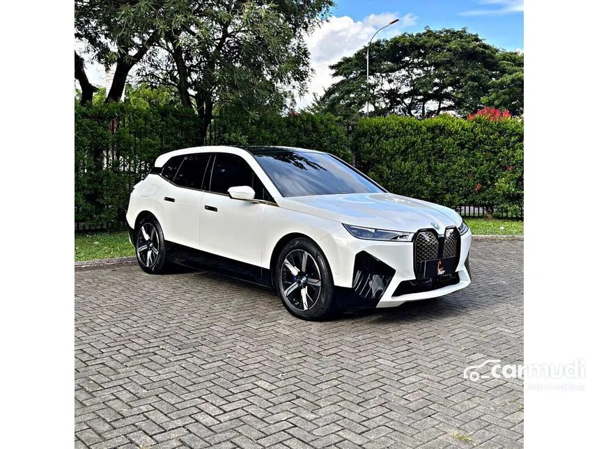 2023 BMW iX xDrive40 Sport SUV