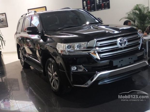 Toyota Land Cruiser Mobil Bekas Baru dijual di Indonesia 