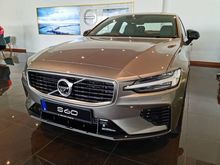 2020 Volvo S60 2.0 T8 R-Design (A)