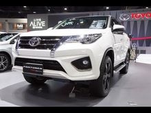 !!! MONTHLY RM19XX !!! HIGH YEAR END REBATE ~ 2019 Toyota Fortuner 2.4 VRZ SUV
