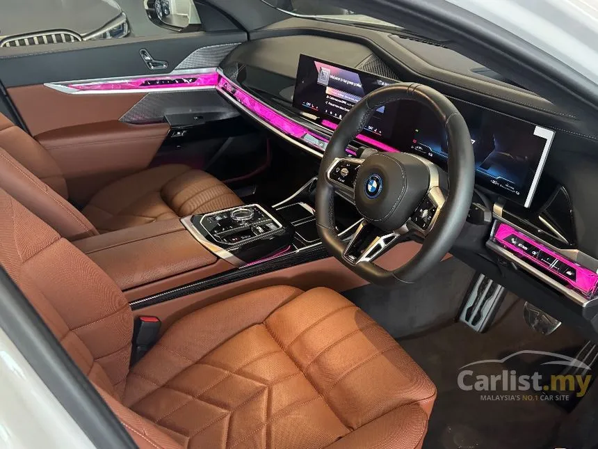2025 BMW 750e xDrive M Sport Pure Excellence Sedan