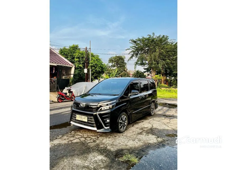 2018 Toyota Voxy MPV