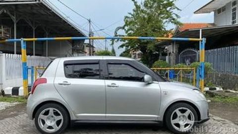 Modal hanya Rp100 Juta, Bisa Dapat Mobil Bekas Ini di Surabaya