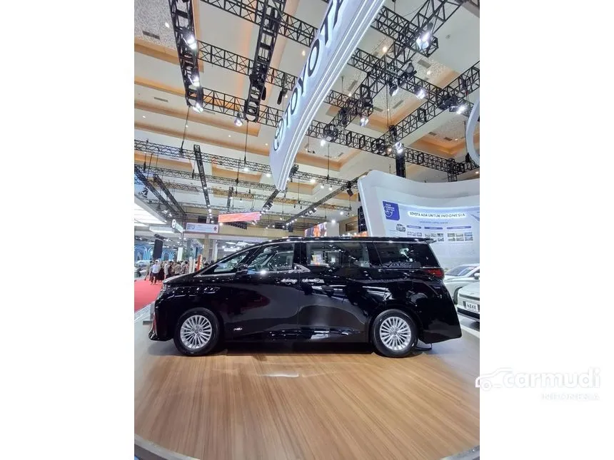 2026 Toyota Alphard XE HEV (Non Premium Color) MPV