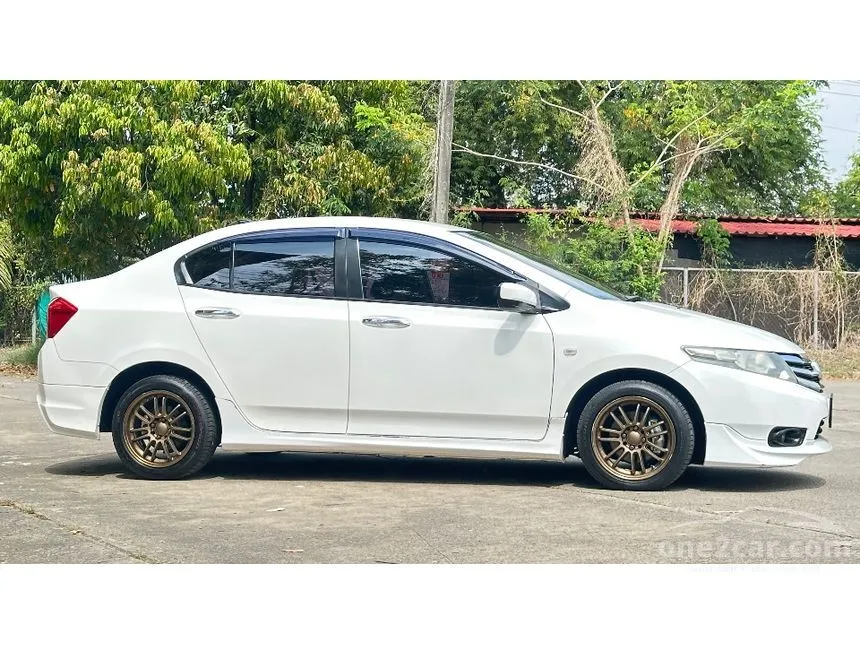 2013 Honda City V Sedan