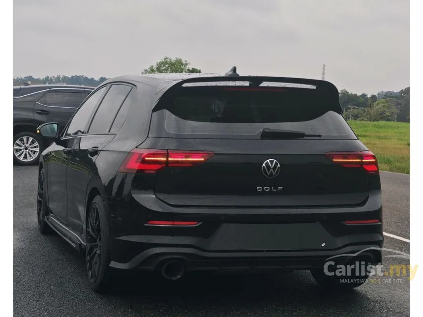 2022 Volkswagen Golf TSI R-Line Hatchback