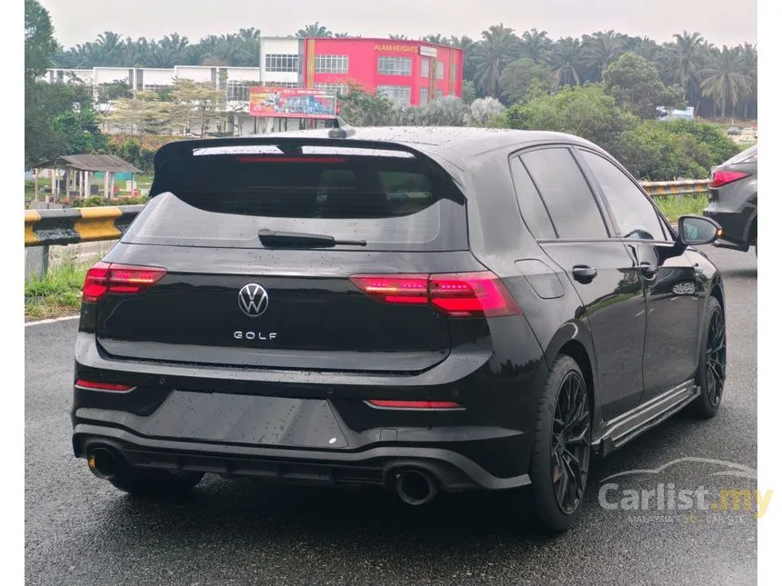 2022 Volkswagen Golf TSI R-Line Hatchback