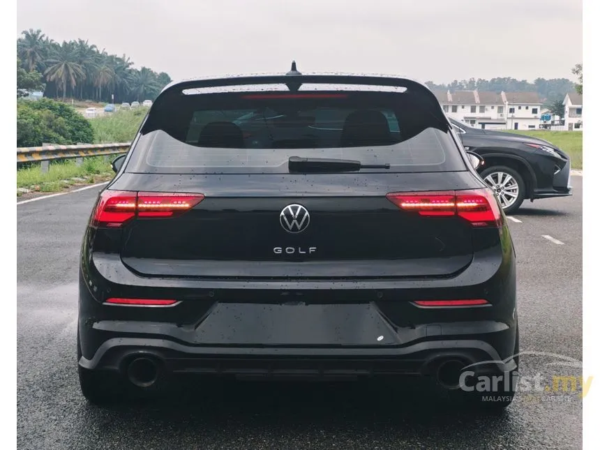 2022 Volkswagen Golf TSI R-Line Hatchback