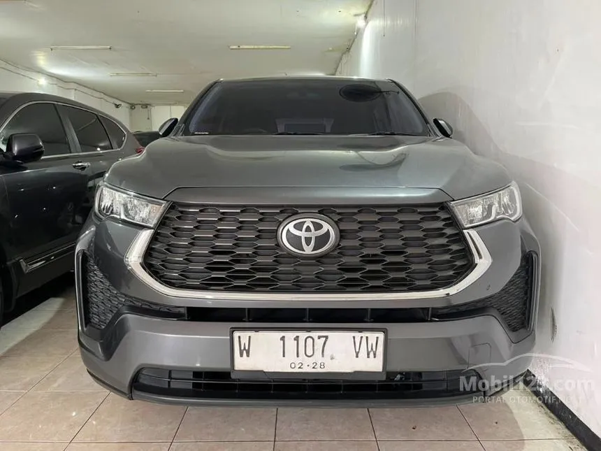 2022 Toyota Kijang Innova Zenix V (Non Premium Color) MPV