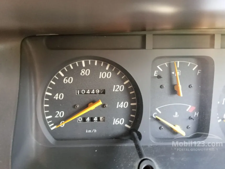 2002 Toyota Kijang Minibus GL Long (LGX) MPV