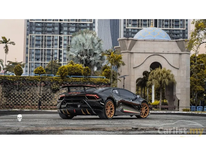 2018 Lamborghini Huracan Performante Coupe