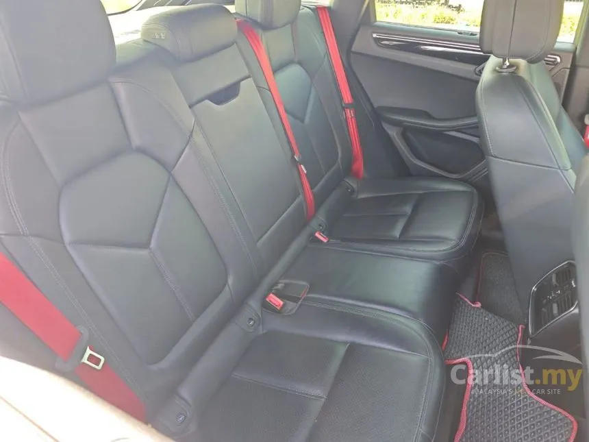 2019 Porsche Macan SUV
