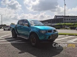 2013 Mitsubishi Triton 2.5 VGT Dual Cab 4X4 Pickup