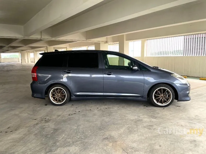 2005 Toyota Wish Type S MPV