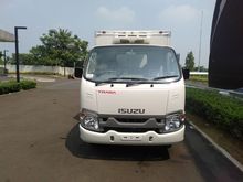 Isuzu Traga Box Chiller / Frozen