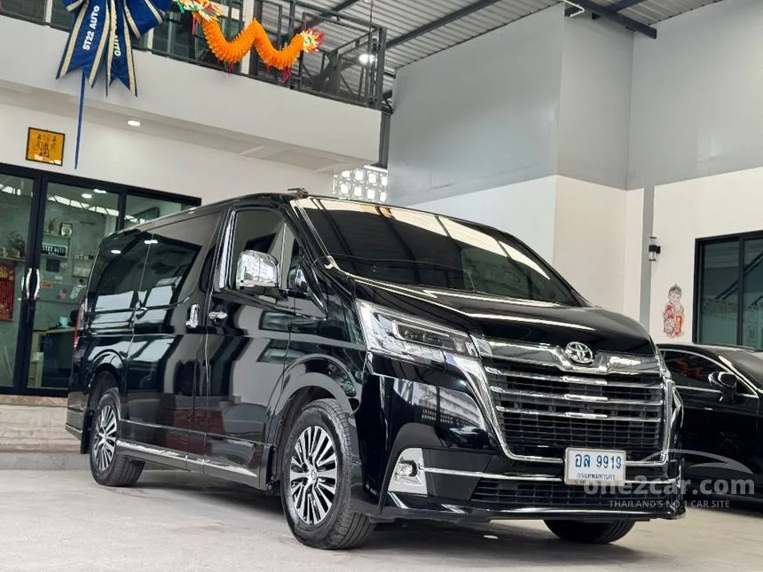 2020 Toyota Majesty Premium Van