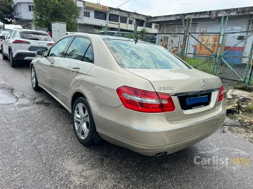 2010 Mercedes-Benz E300 Avantgarde Sedan