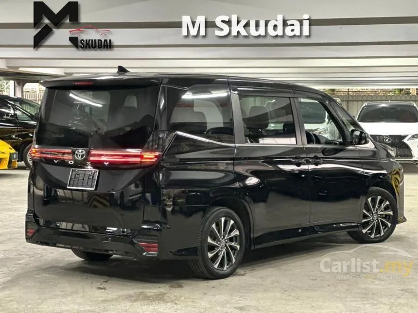 2022 Toyota Voxy S-Z MPV