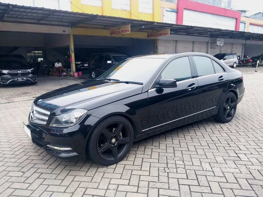 2014 Mercedes-Benz C200 Avantgarde CGI Sedan