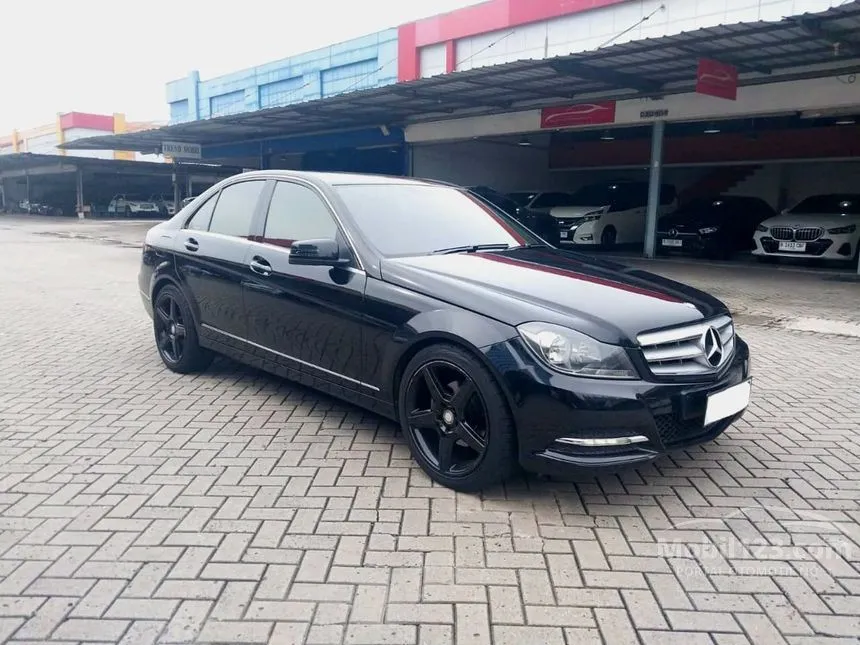 2014 Mercedes-Benz C200 Avantgarde CGI Sedan
