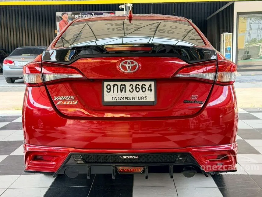 2019 Toyota Yaris Ativ S+ Sedan