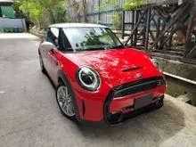 (Provide Warranty, 14k-Km Genuine Mileage, Grade 4.5) 2022 MINI Cooper S 2.0 3 Door. Digital Meter. Reverse Cam. Pre-Collision. Clubman Countryman JCW