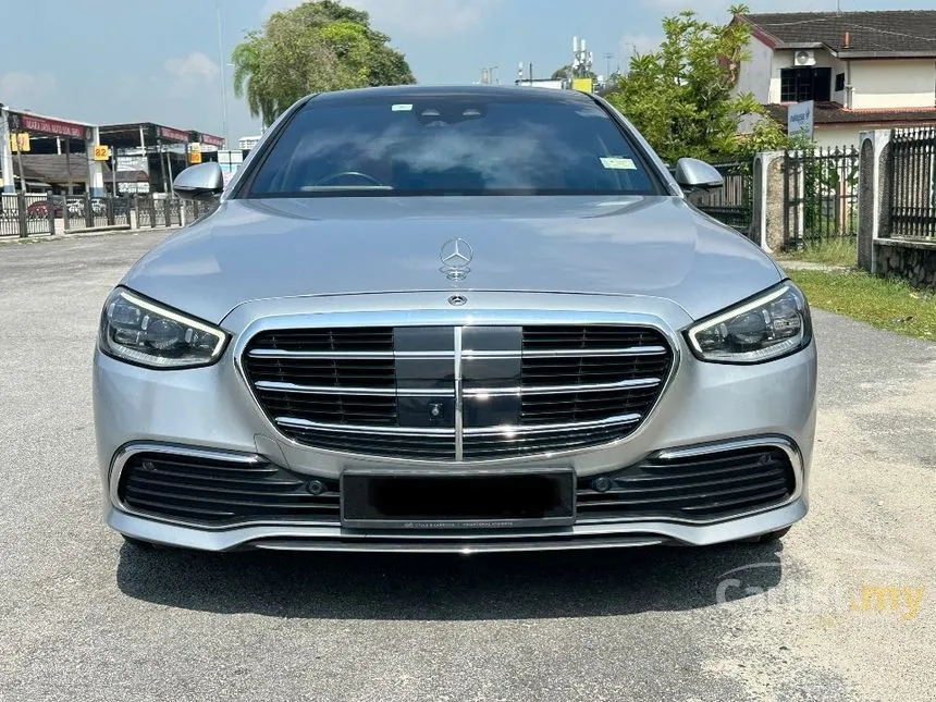 2022 Mercedes-Benz S580e Sedan