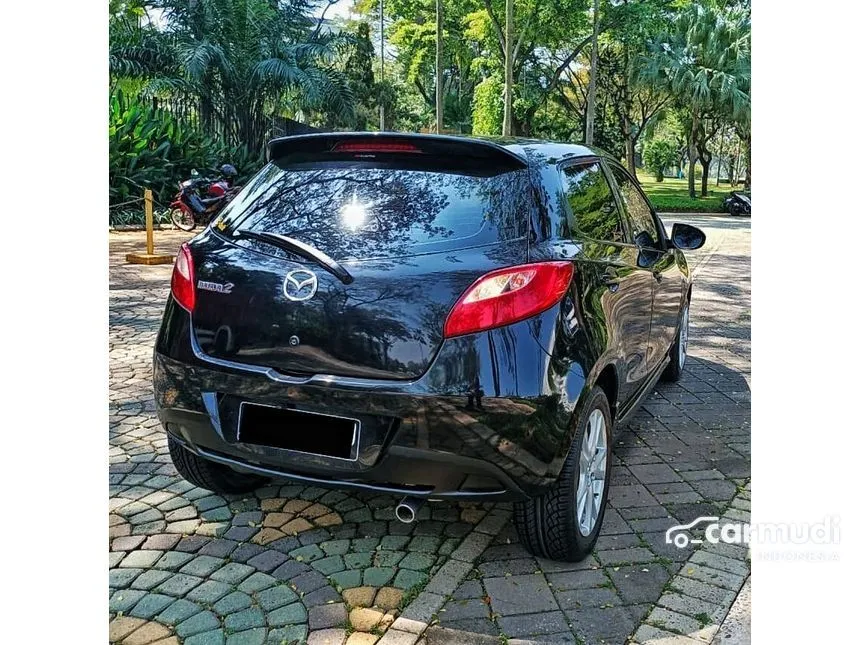 2010 Mazda 2 R Hatchback