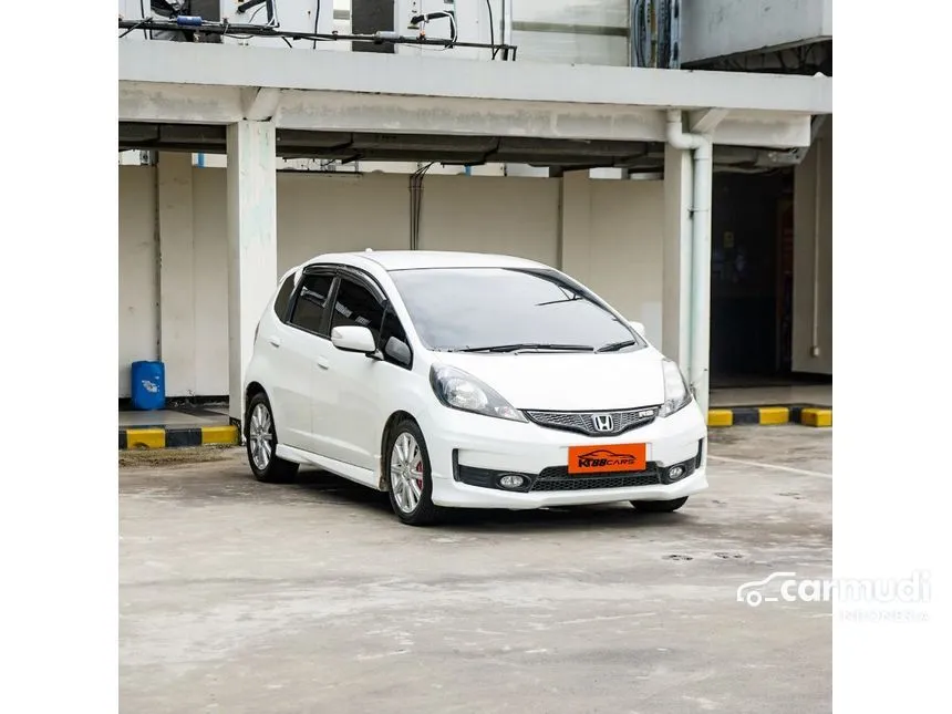 Jual Mobil Honda Jazz 2014 RS 1.5 di DKI Jakarta Automatic Hatchback Putih Rp 139.000.000