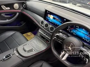 2023 Mercedes-Benz E300 2.0 AMG Line Sedan