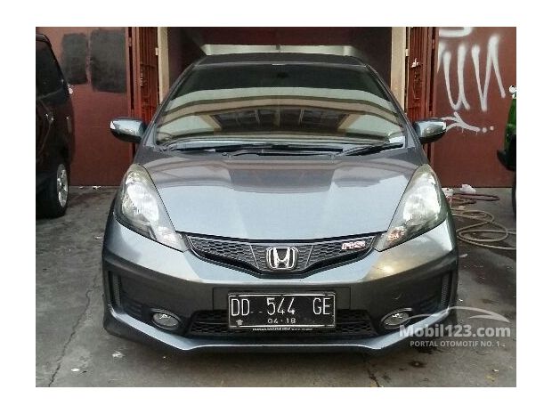 Honda Jazz RS Mobil bekas dijual di Sulawesi-selatan 