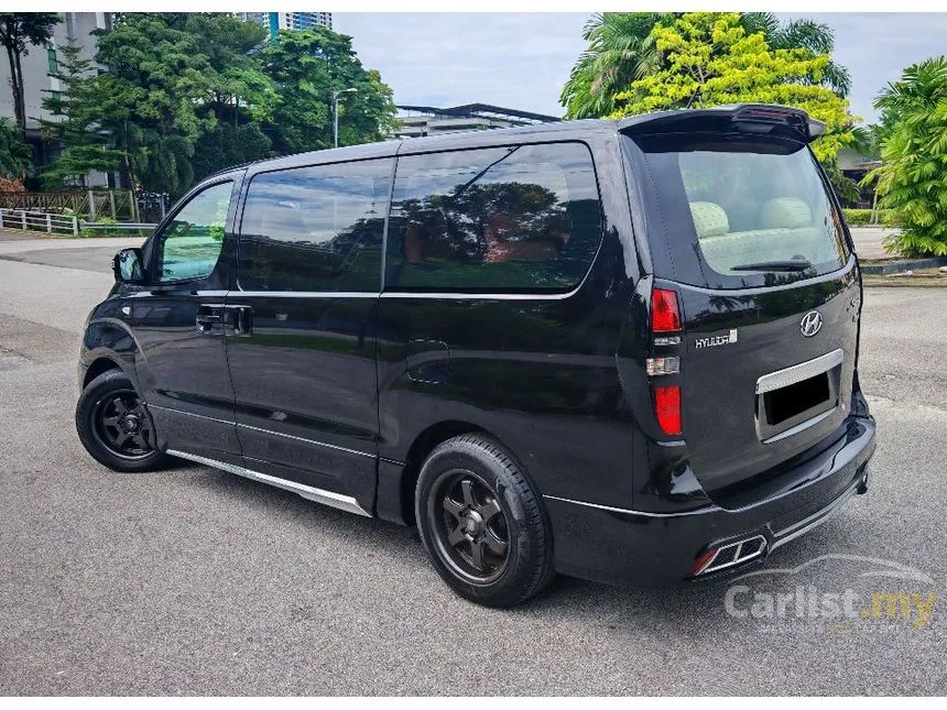 2017 Hyundai Grand Starex Royale Premium MPV