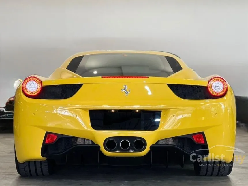 2011 Ferrari 458 Italia Coupe