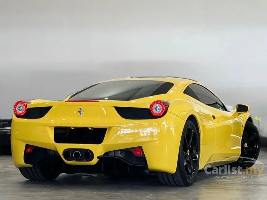 2011 Ferrari 458 Italia Coupe