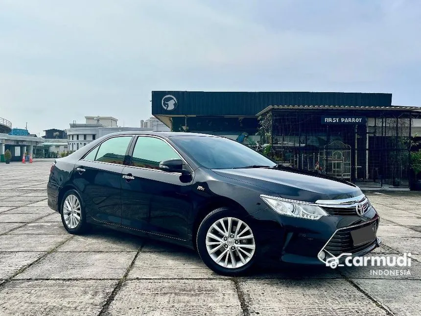 Jual Mobil Toyota Camry 2015 V 2.5 di DKI Jakarta Automatic Sedan Hitam Rp 195.000.000