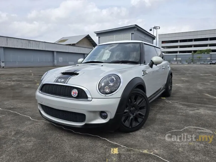2010 MINI Cooper Hatchback