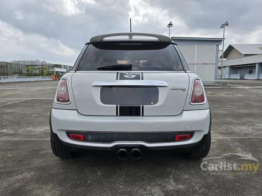 2010 MINI Cooper Hatchback