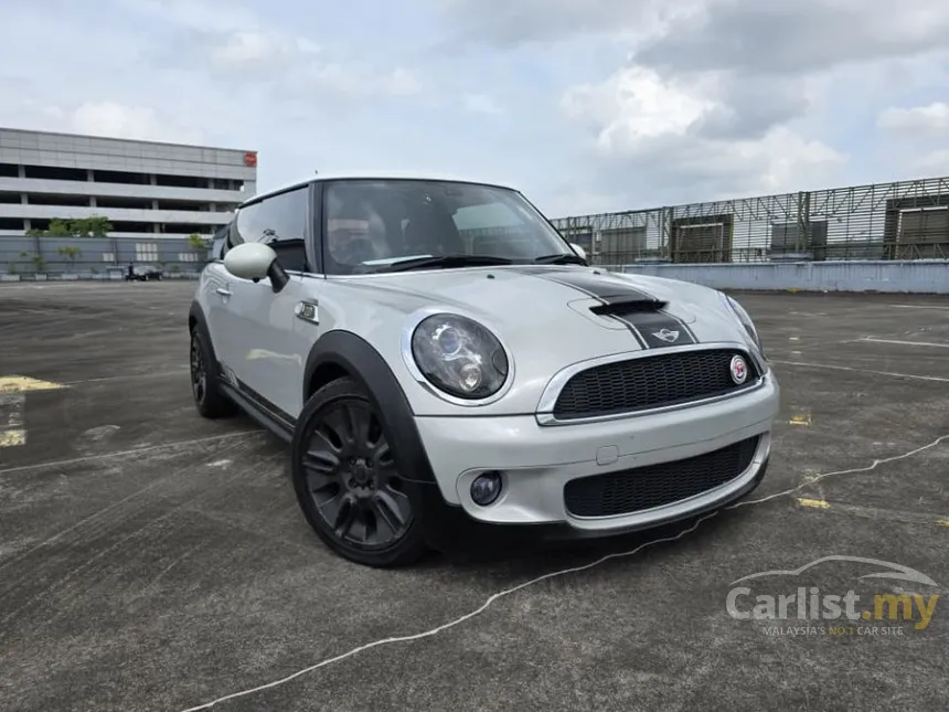 2010 MINI Cooper Hatchback