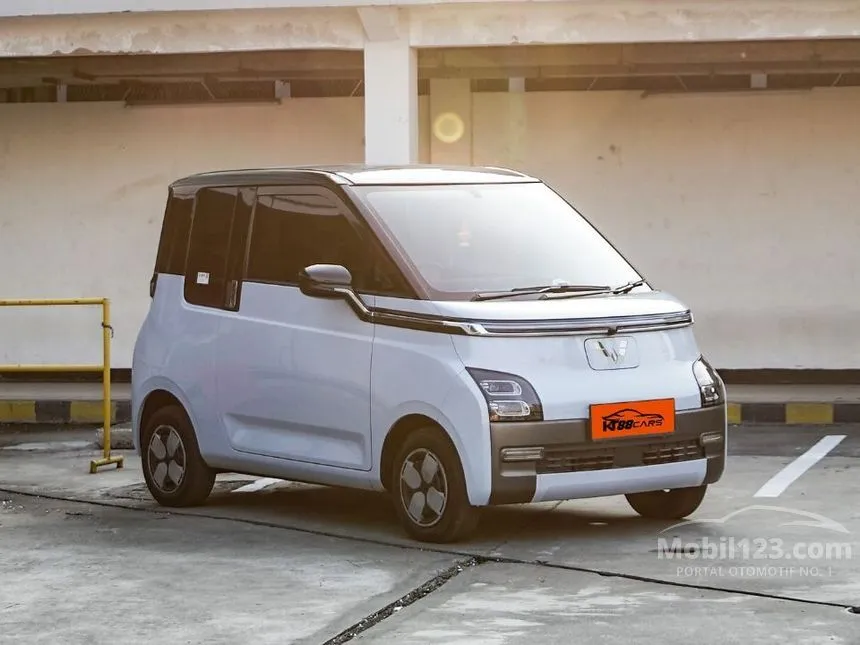 2023 Wuling Air EV Long Range + Charging Pile Hatchback