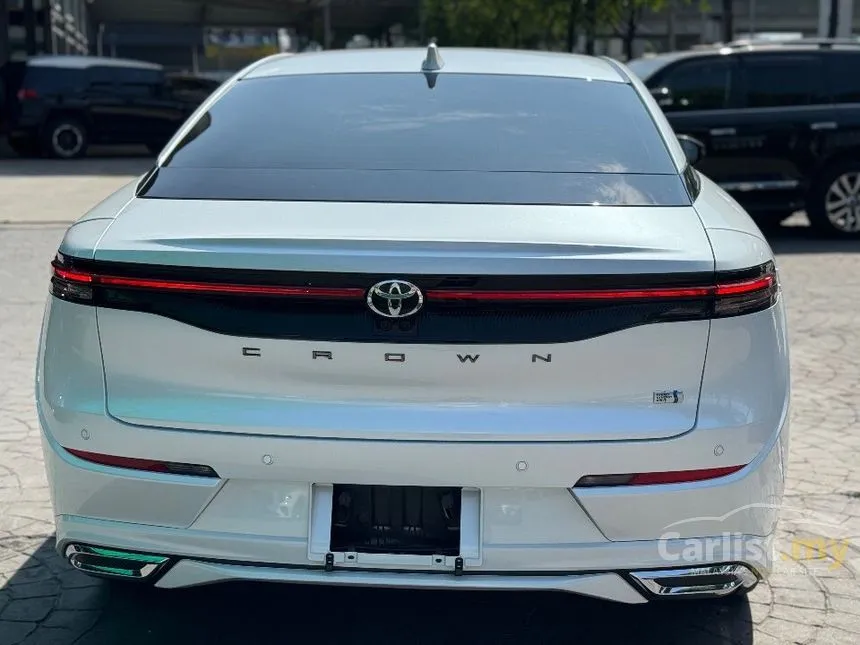 2023 Toyota Crown RS Advanced Sedan