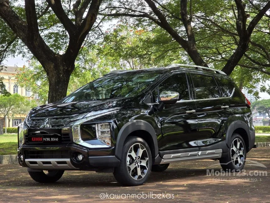 Jual Mobil Mitsubishi Xpander 2019 CROSS 1.5 di Banten Automatic Wagon Hitam Rp 222.000.000