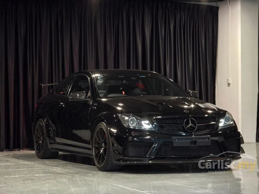 2012 Mercedes-Benz AMG C63 Coupe