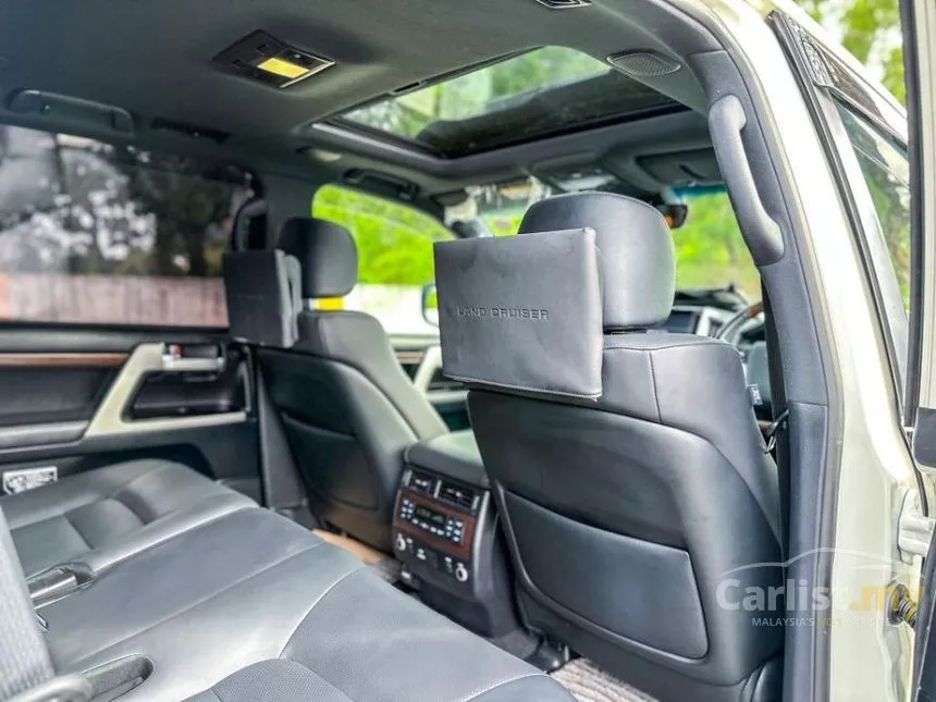 Recon FULL SPEC REAR TV SUNROOF MODELISTA KIT BLACK INTERIOR COOLBOX