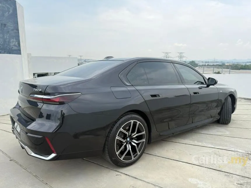 2025 BMW 750e xDrive M Sport Pure Excellence Sedan