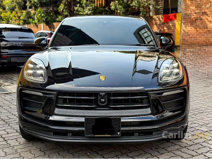 2022 Porsche Macan SUV