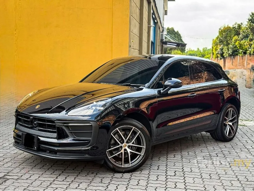 2022 Porsche Macan SUV