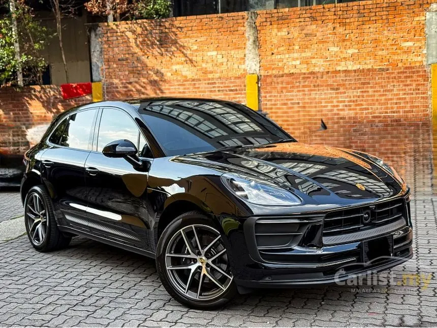 2022 Porsche Macan SUV