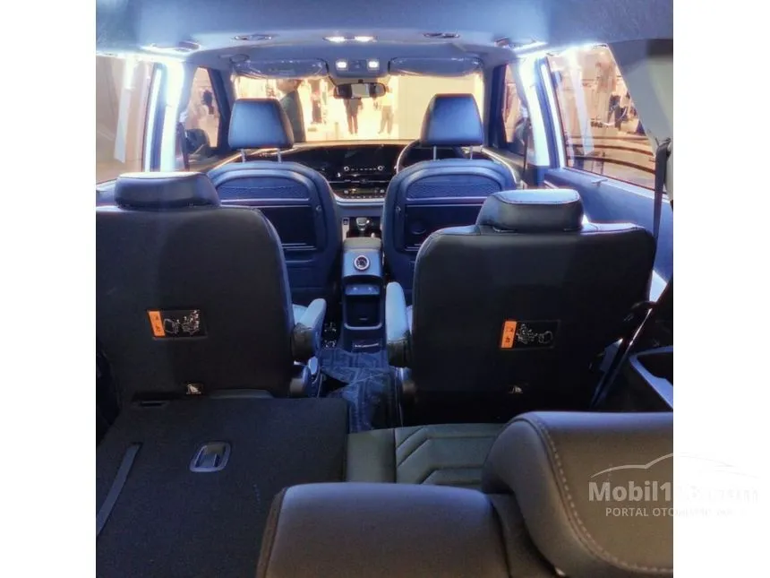 Jual Mobil KIA Carens 2024 Premiere Captain Seat 1.5 di DKI Jakarta Automatic MPV Silver Rp 420.000.000