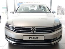 Volkswagen Passat 2.0 380 TSI Highline Sedan make year 2018