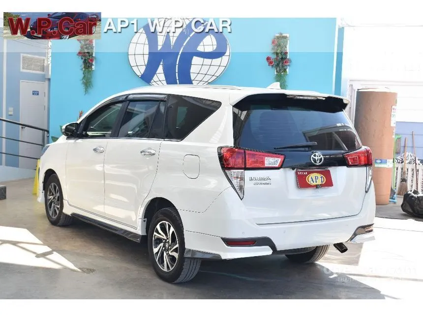 2021 Toyota Innova Crysta Wagon